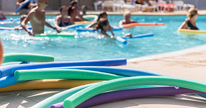 frites pour l'aquagym en piscine